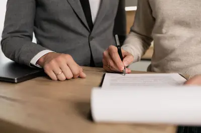 Cláusulas abusivas en un contrato de preventa: cómo detectarlas - Inmobiliaria32