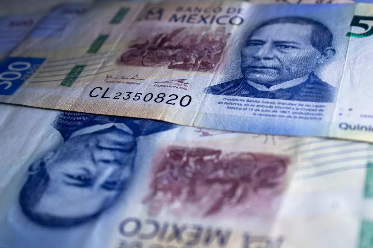 Billetes de 500 pesos mexicanos: pagos de una preventa que deben depositarse en la cuenta del fideicomiso de garantía
